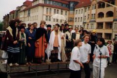 1995-Sänger-und-Schaupieler
