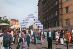 2000_18_MG