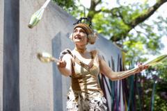 Jongleurin_Strassenfest-2016cSebastian-Gündel